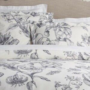 Pottery Barn Gray and White Botanical Duvet Cover
